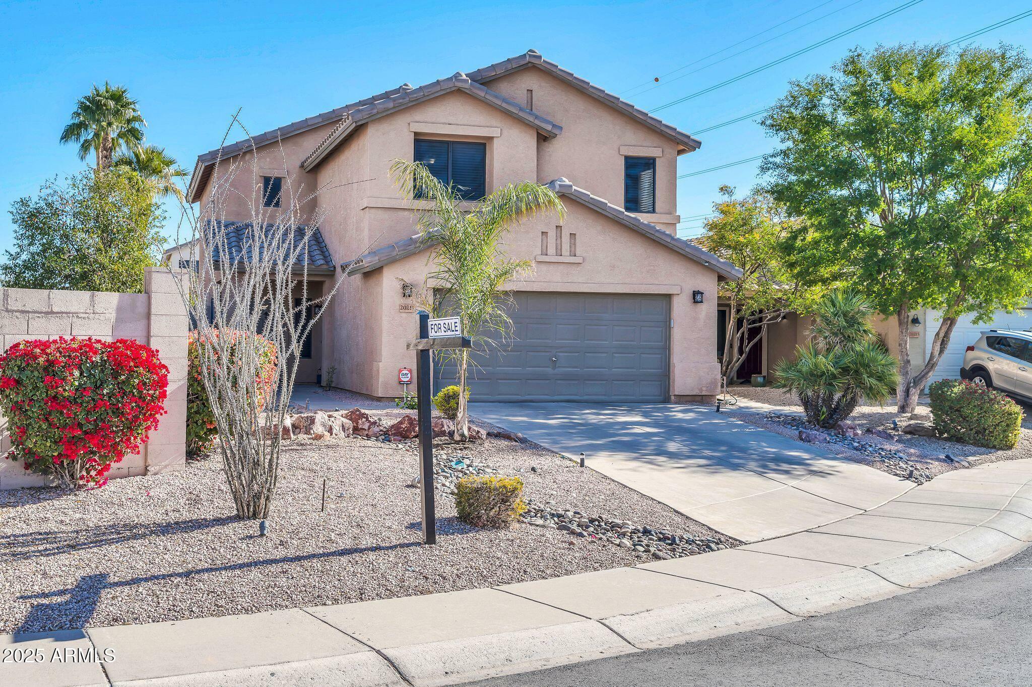 Property Photo:  20219 N 33rd Place  AZ 85050 