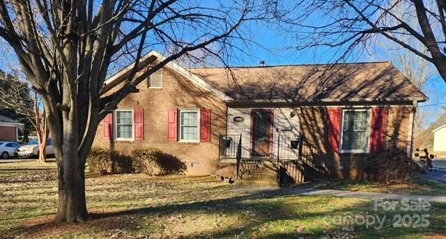 Property Photo:  1511 Sansberry Road  NC 28262 