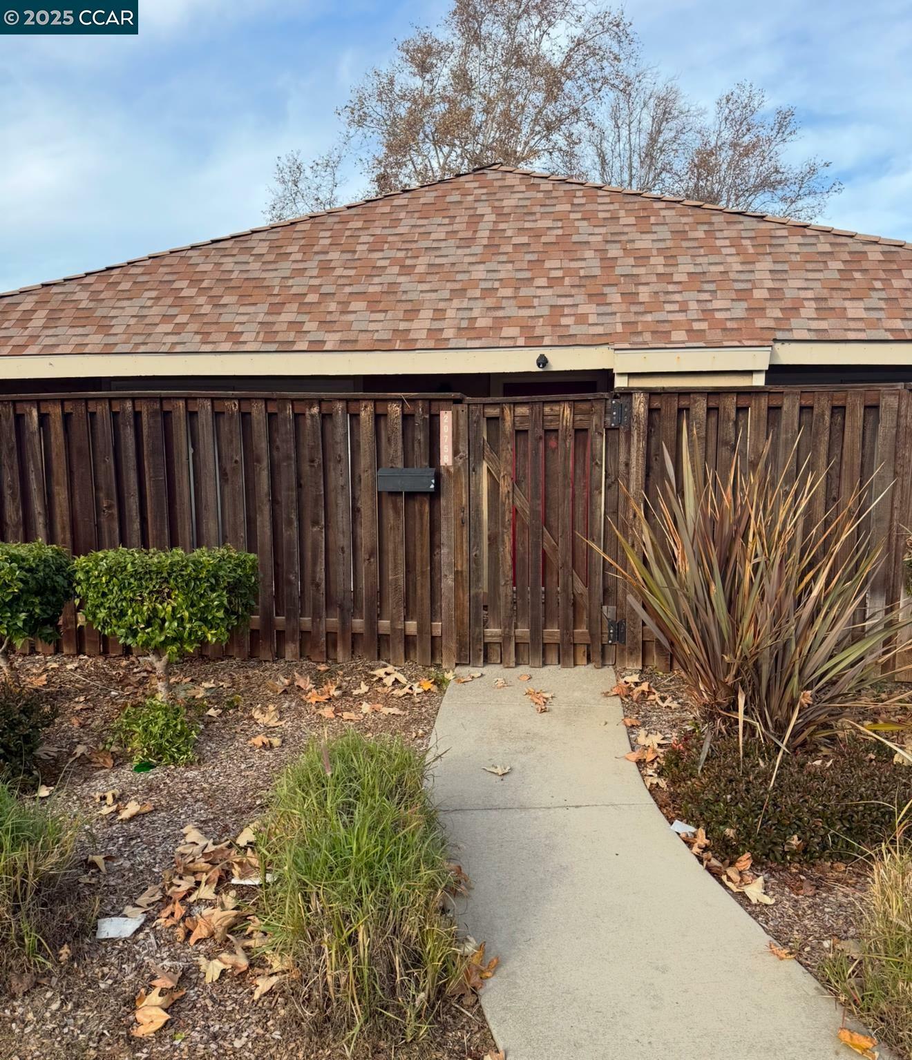 Property Photo:  2075 Olivera Rd B  CA 94520 