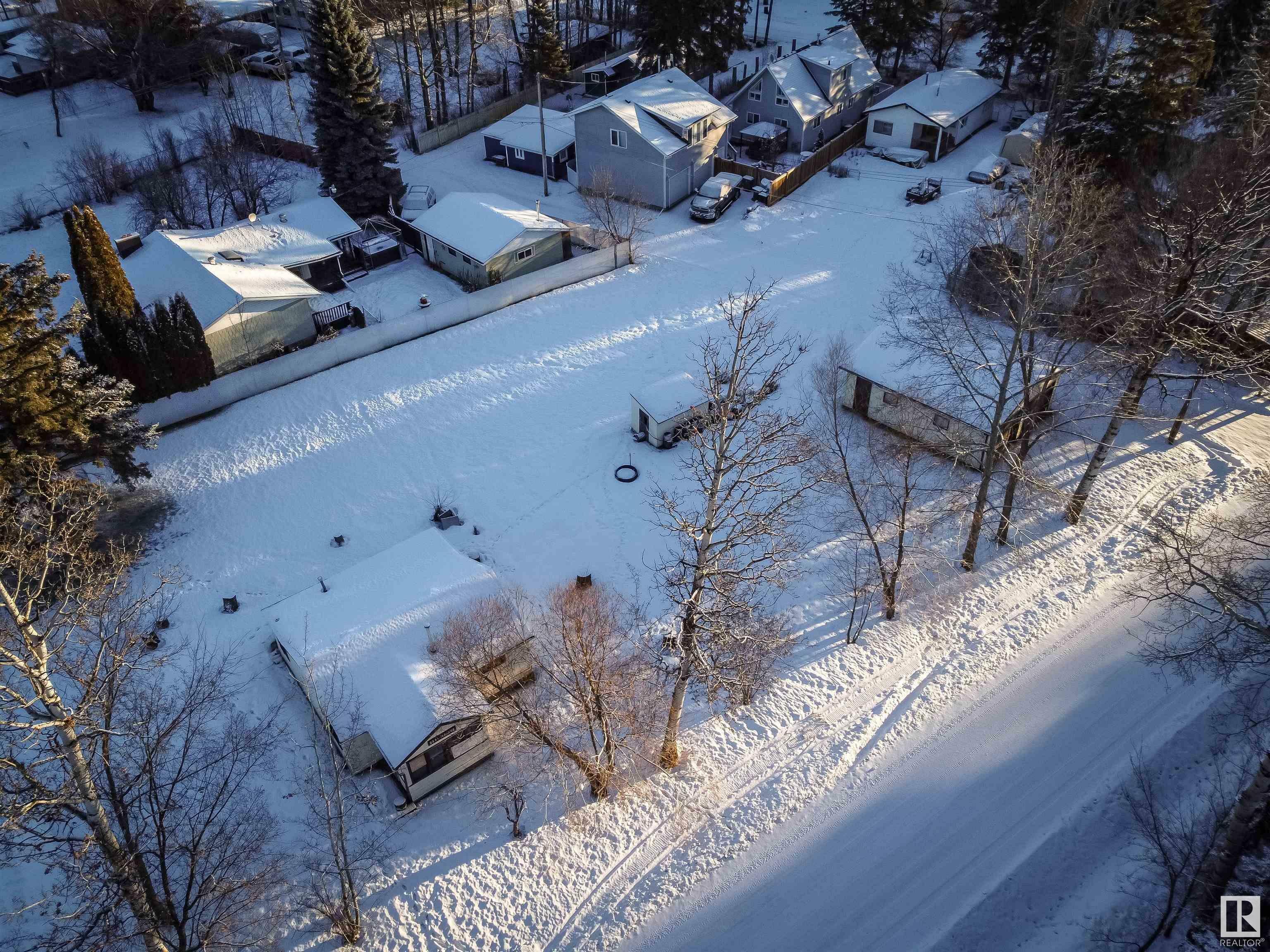 Property Photo: 5227 5231 48A Avenue AB T0A 0A0