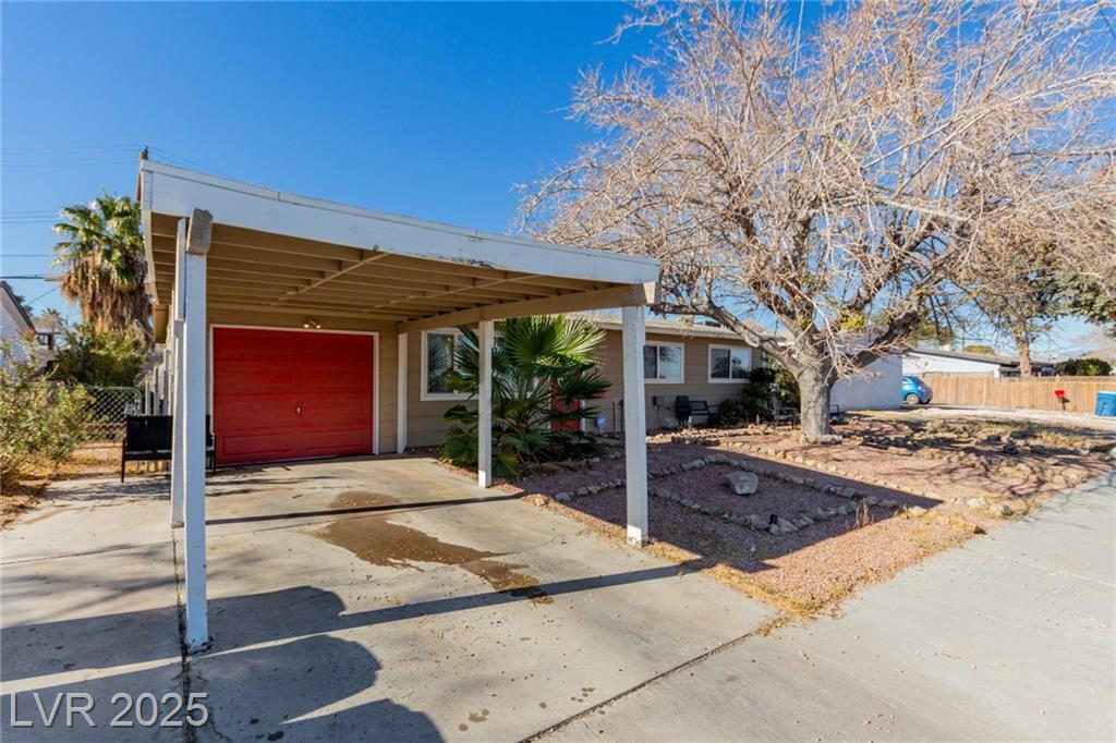 Property Photo:  2828 Richfield Boulevard  NV 89102 