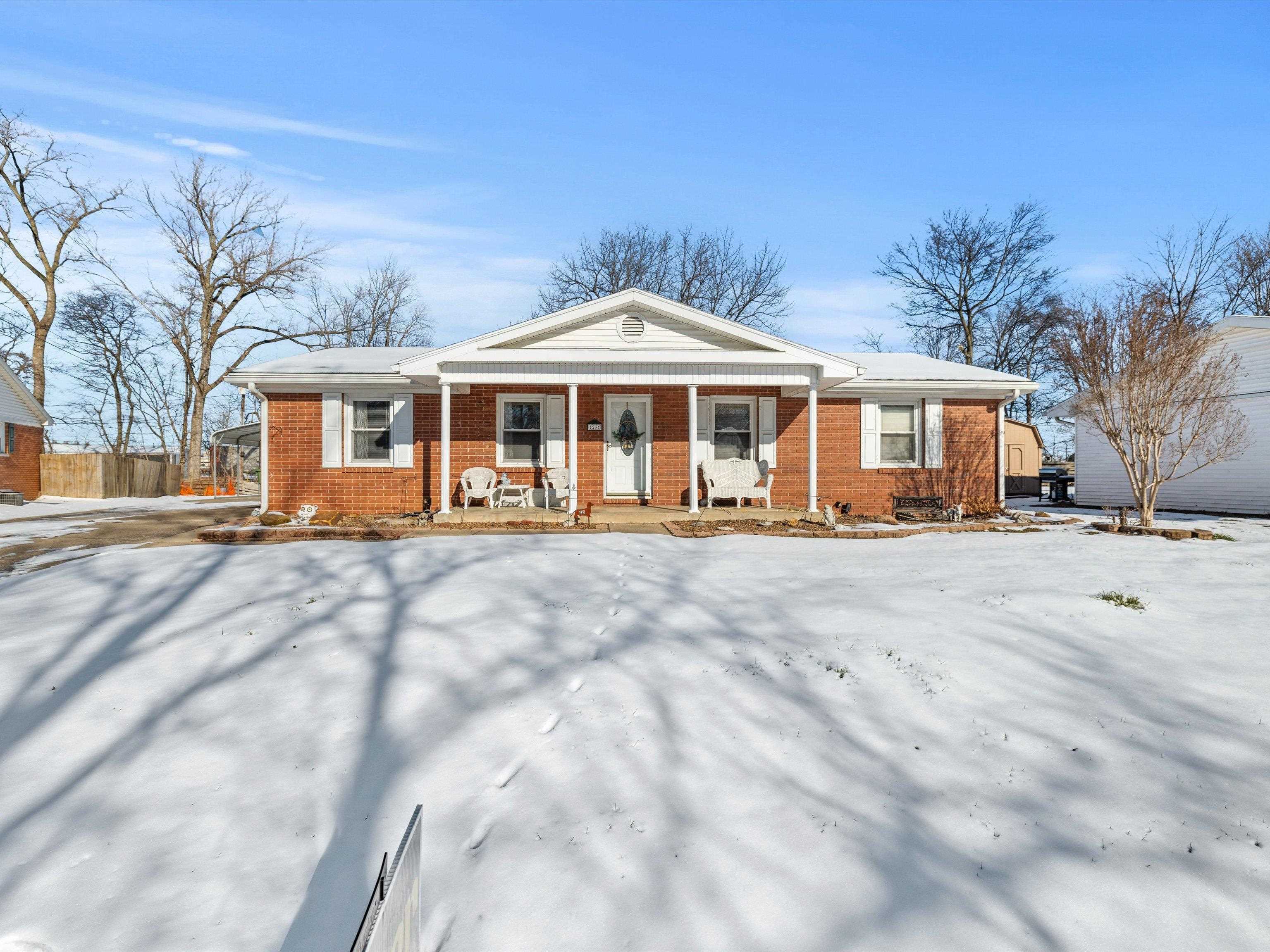 Property Photo:  23 Paragon Drive  KY 42420 