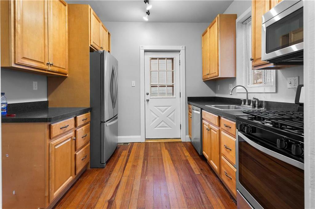 Property Photo:  405 Prospect Avenue  PA 18018 