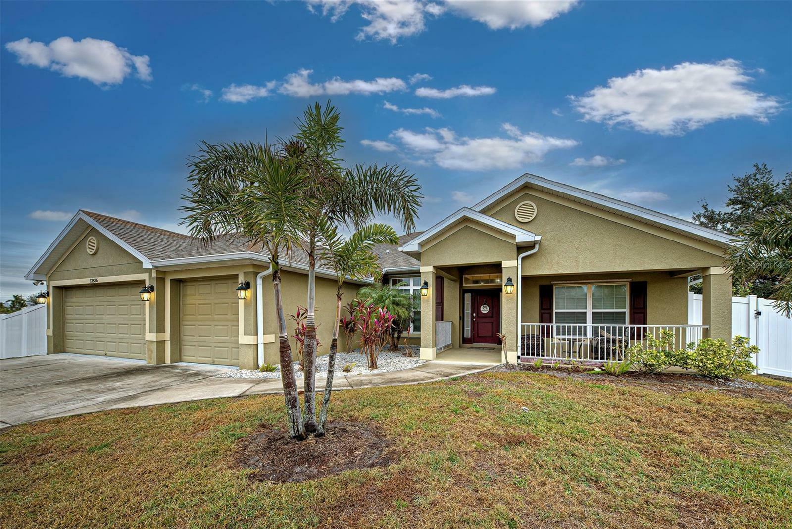 Property Photo: 13536 Ainsworth Lane FL 33981