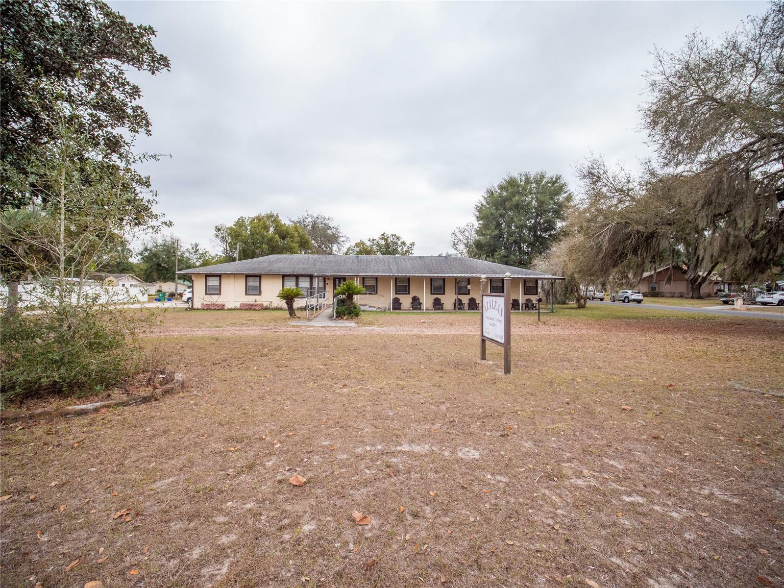 Property Photo:  38906 North Avenue  FL 33542 