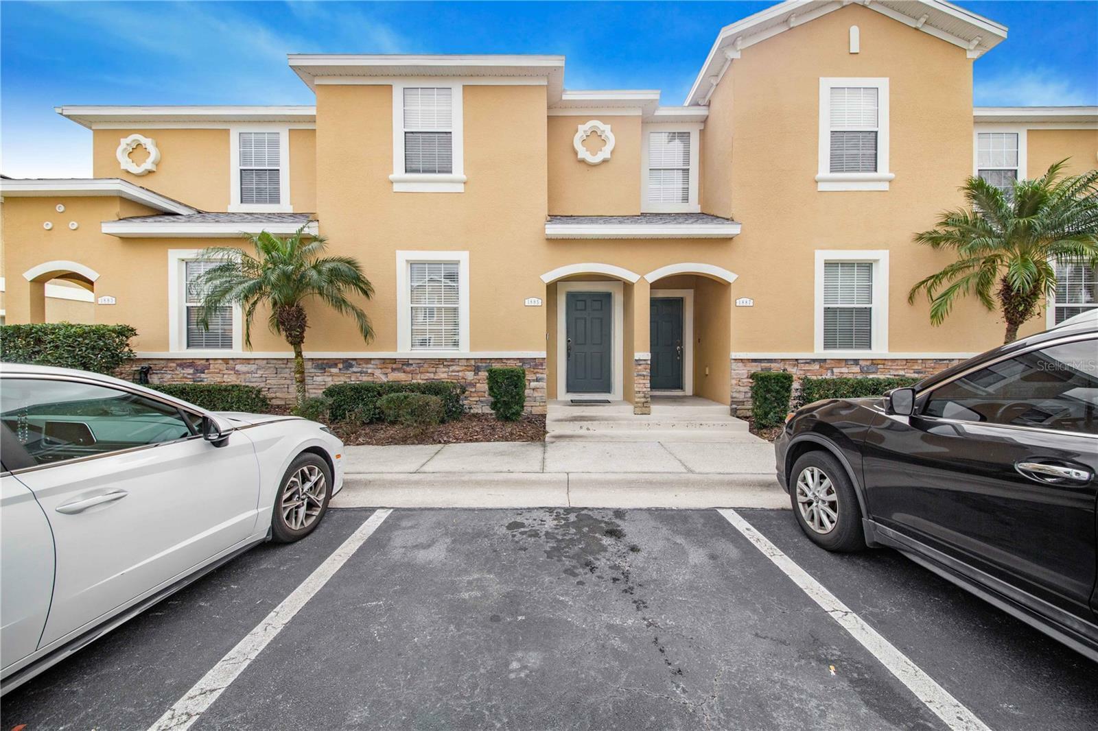 Property Photo: 1885 Greenwood Valley Drive FL 33563