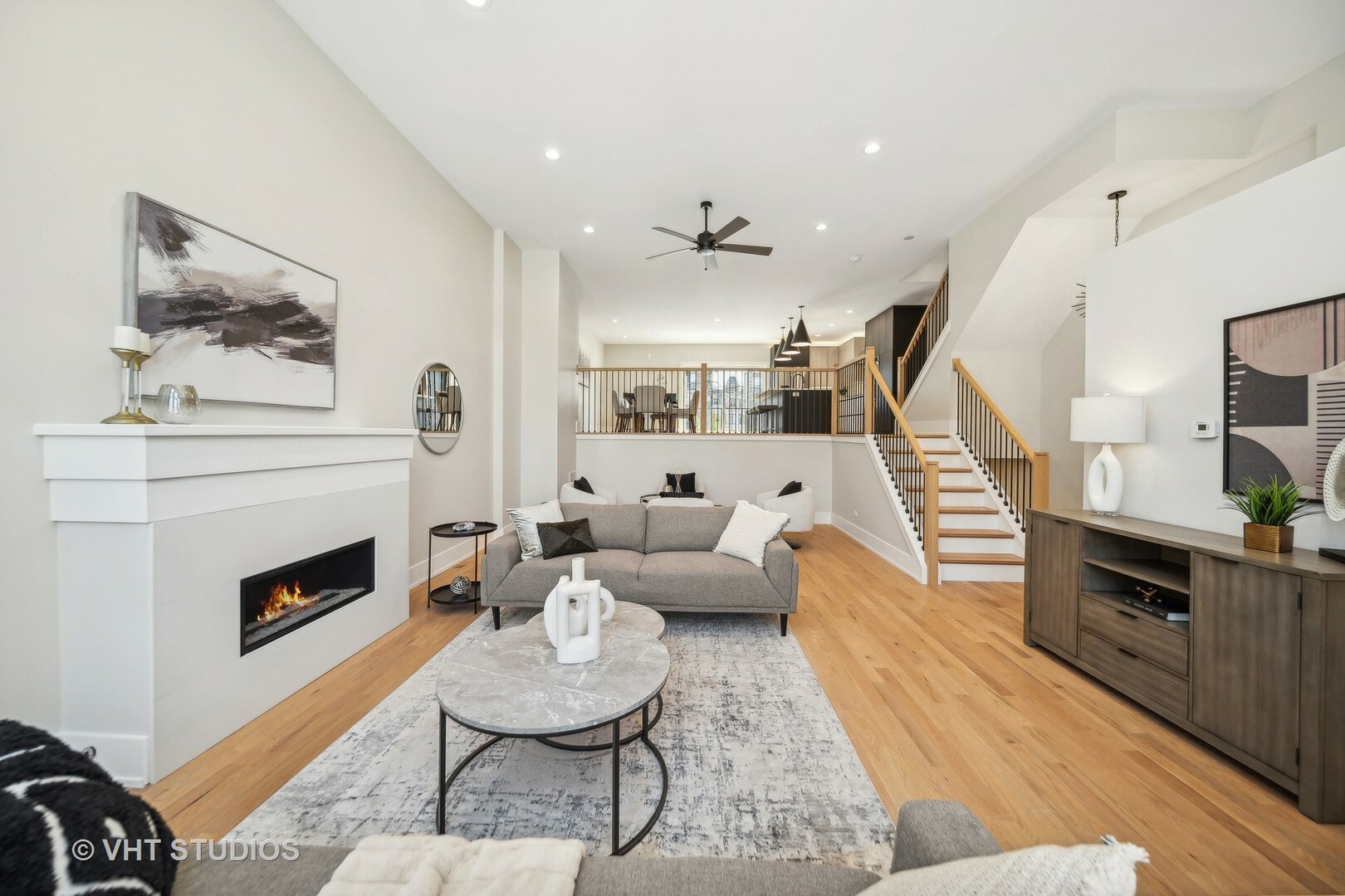 Property Photo: 4336 S Vernon Avenue IL 60653