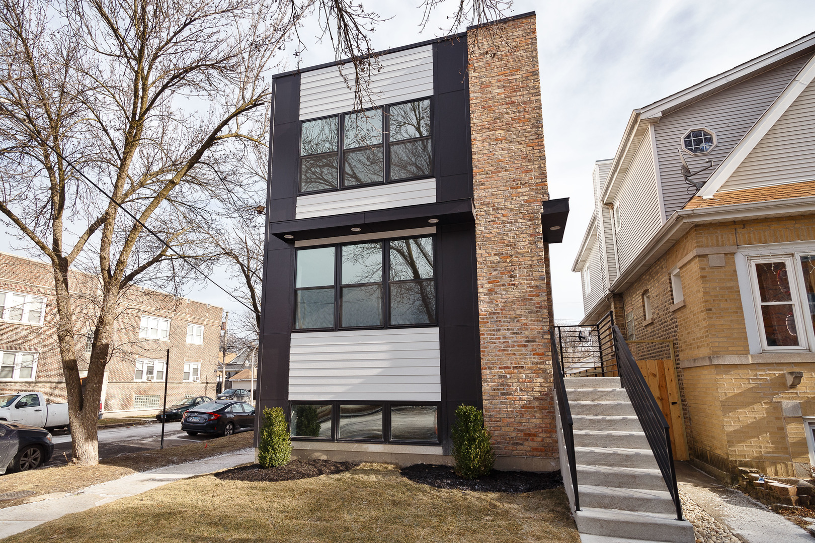 Property Photo:  2057 N Natchez Avenue  IL 60707 