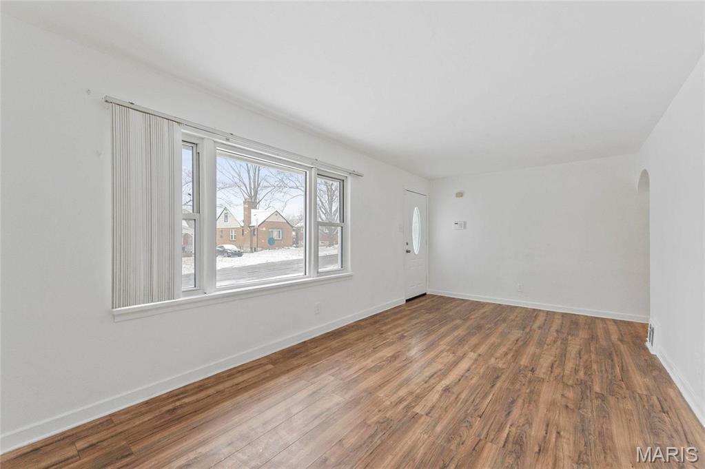 Property Photo: 2031 Hildred Avenue MO 63136