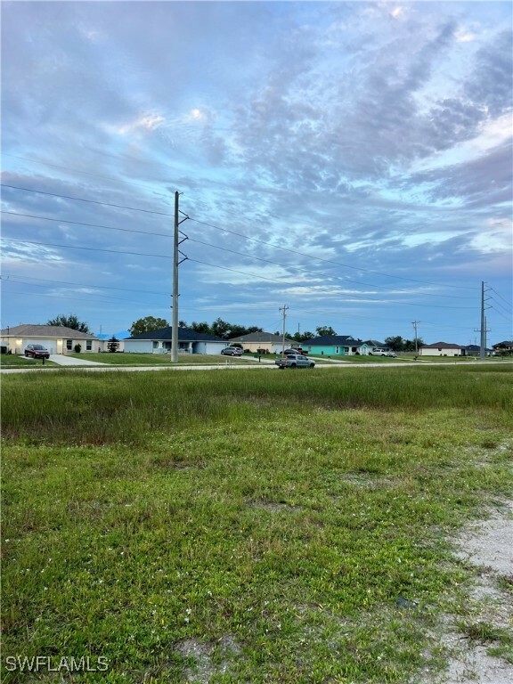 Property Photo:  128 Kismet Parkway W  FL 33993 