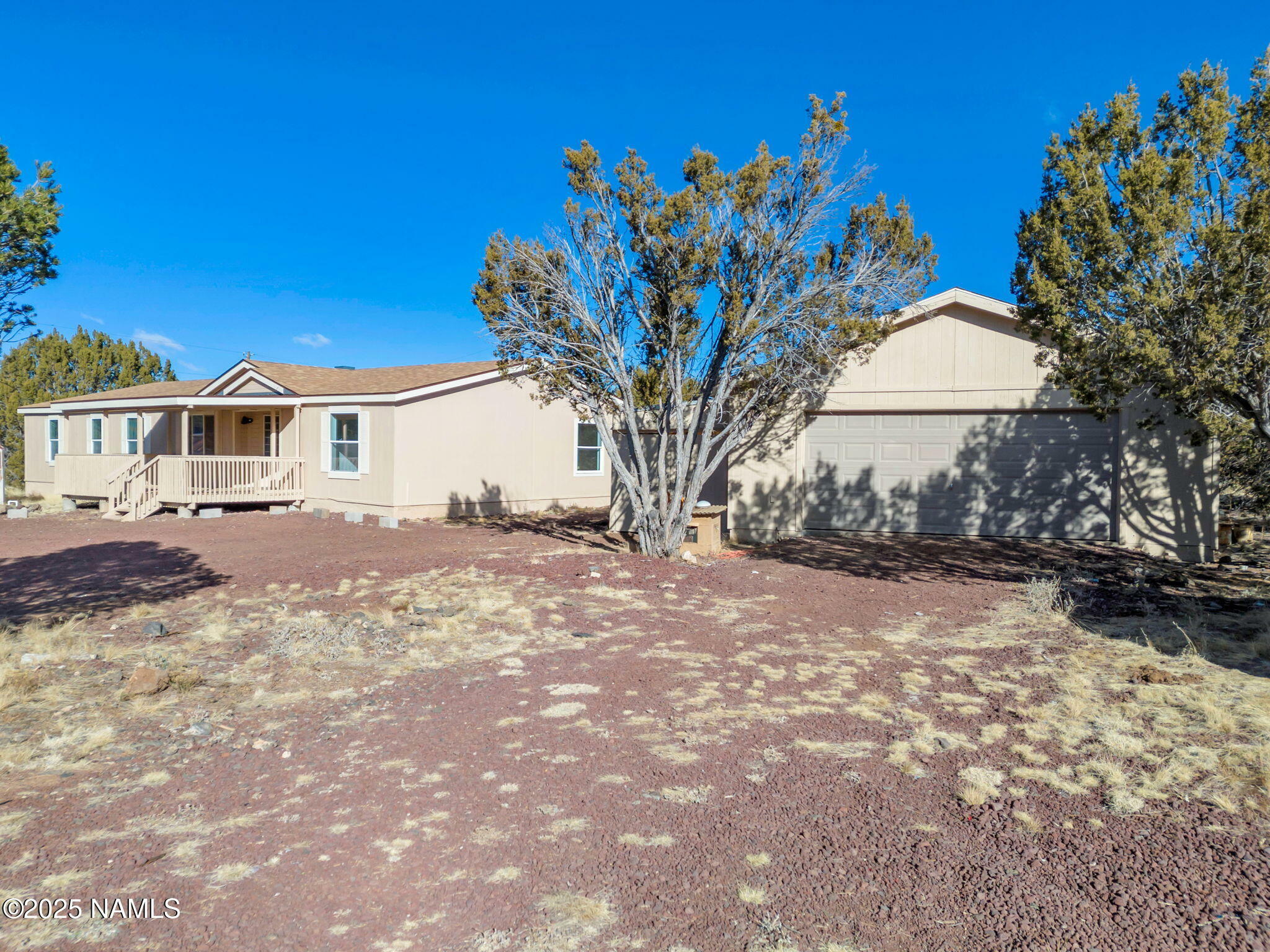 Property Photo:  671 E Janel Drive  AZ 86046 