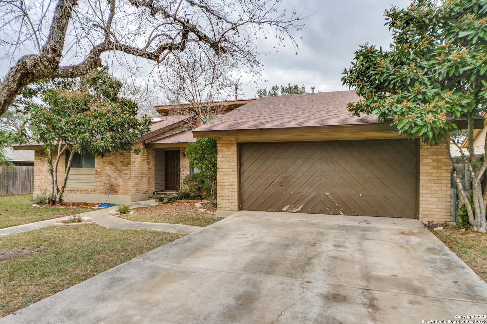 Property Photo:  116 Azalea Trl  TX 78006 