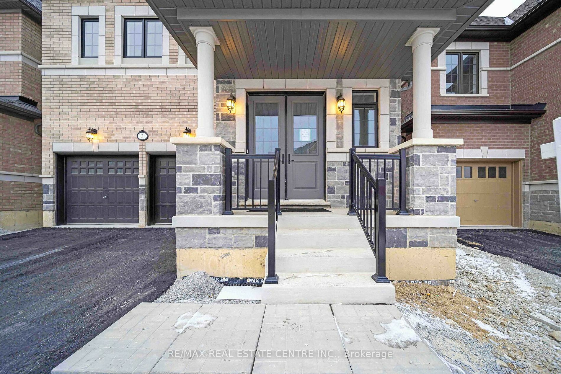 Property Photo:  3 Kessler Dr  ON L6R 4G2 