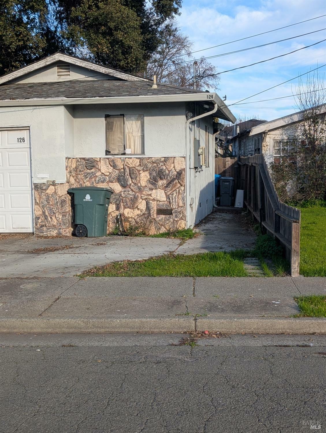 126 Gleason Avenue  Vallejo CA 94590 photo