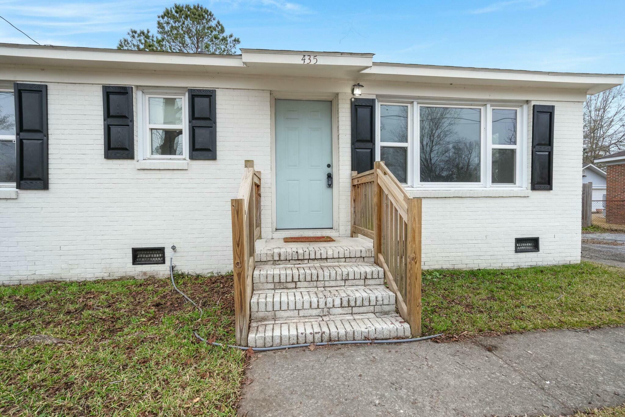 Property Photo:  435 Annette Drive  SC 29445 