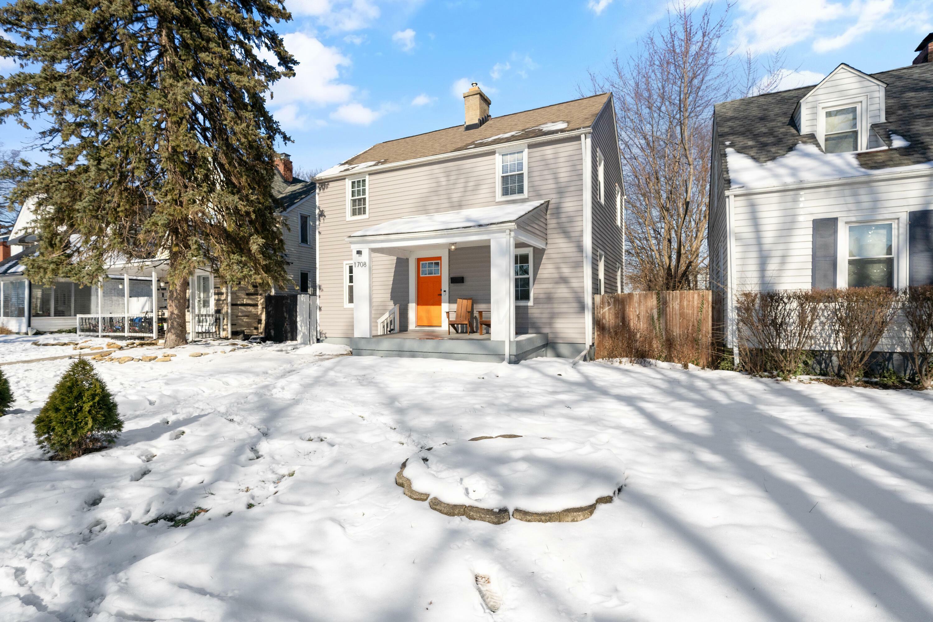 Property Photo:  1708 Bide A Wee Park Avenue  OH 43205 