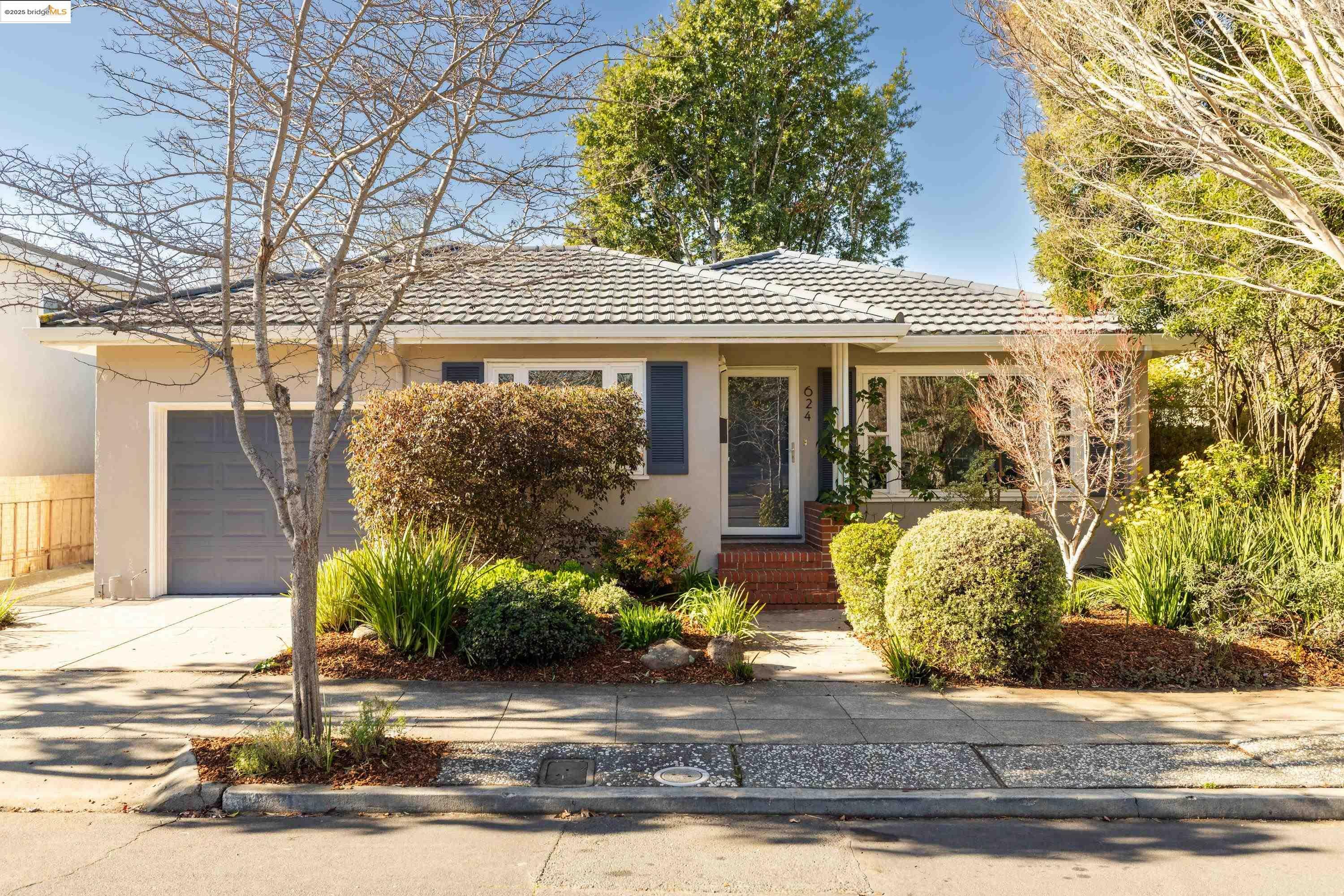 624 Masonic Ave  Albany CA 94706 photo