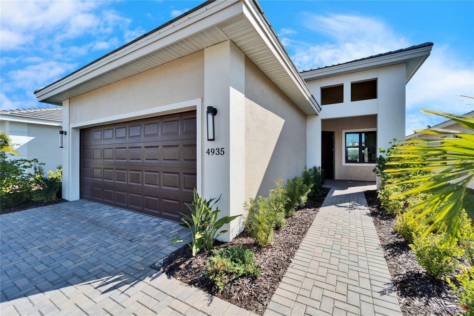 Property Photo:  4935 Carova Way  FL 34211 