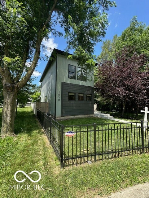 Property Photo: 1656 Roosevelt Avenue IN 46218