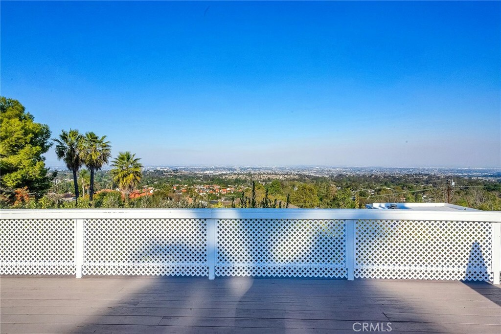 Property Photo: 27363 Eastvale Road CA 90274