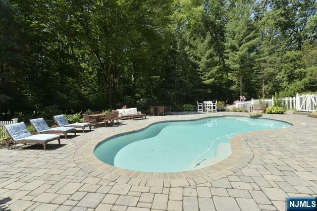 Property Photo:  14 Sawmill Road  NJ 07458 