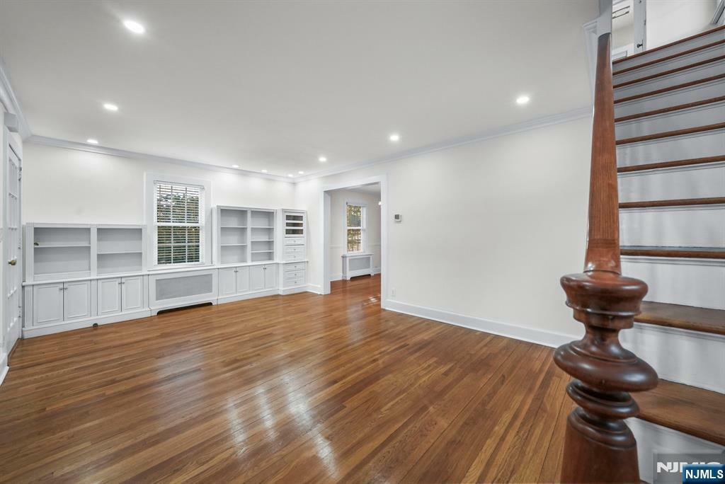 Property Photo:  35 Jewett Avenue  NJ 07670 