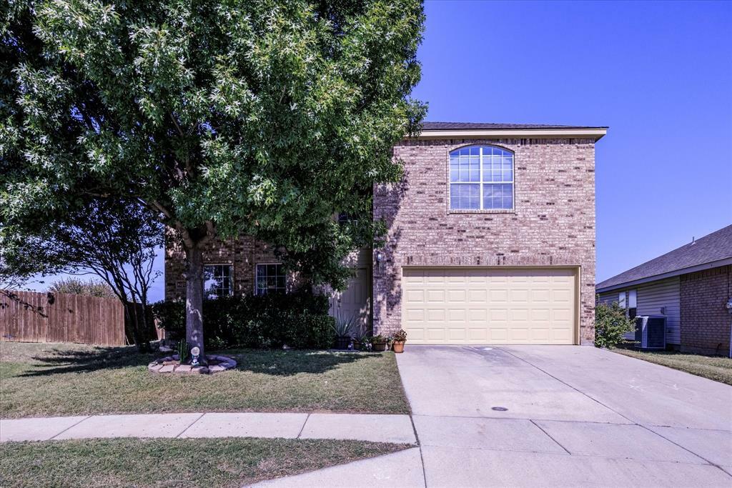 Property Photo:  744 Mexicali Way  TX 76052 