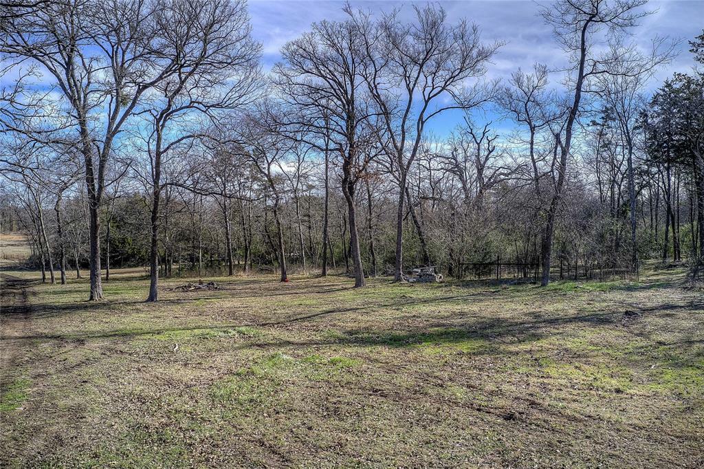 Property Photo:  1453 County Road 1127  TX 75433 