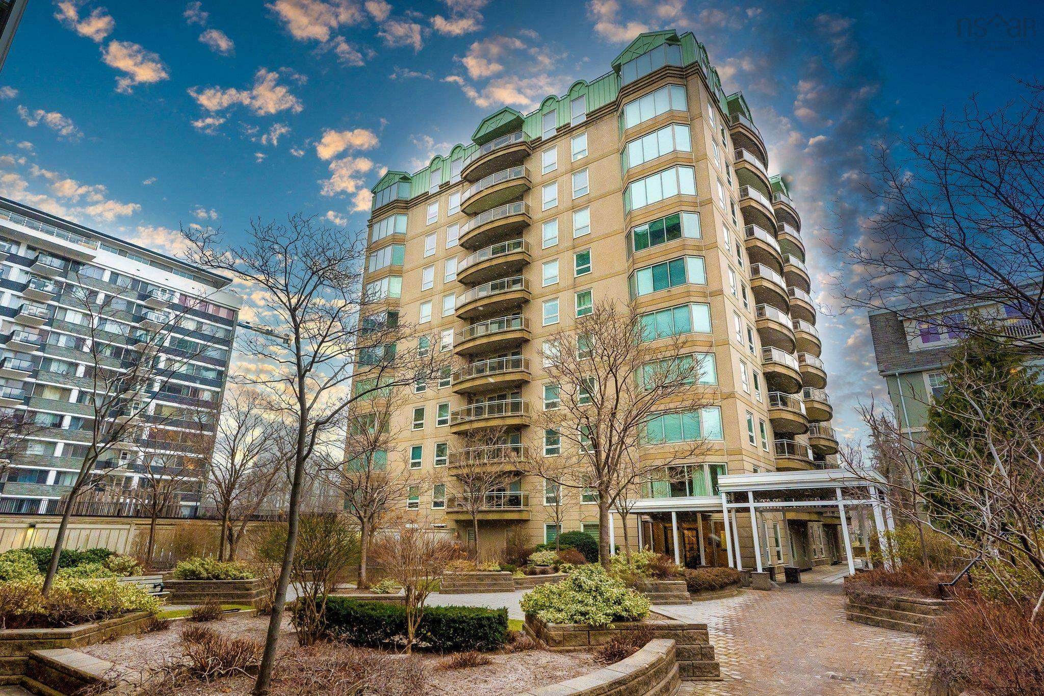 Property Photo: 1540 Summer Street 403 NS B3H 4R9