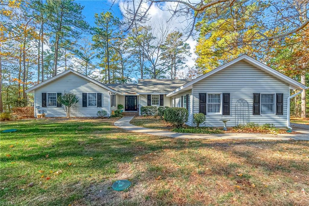 Property Photo:  867 Holly Point Road  VA 23109 