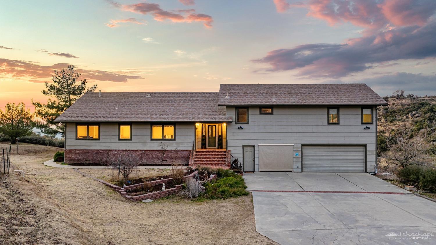 Property Photo:  24171 Jacaranda Drive  CA 93561 