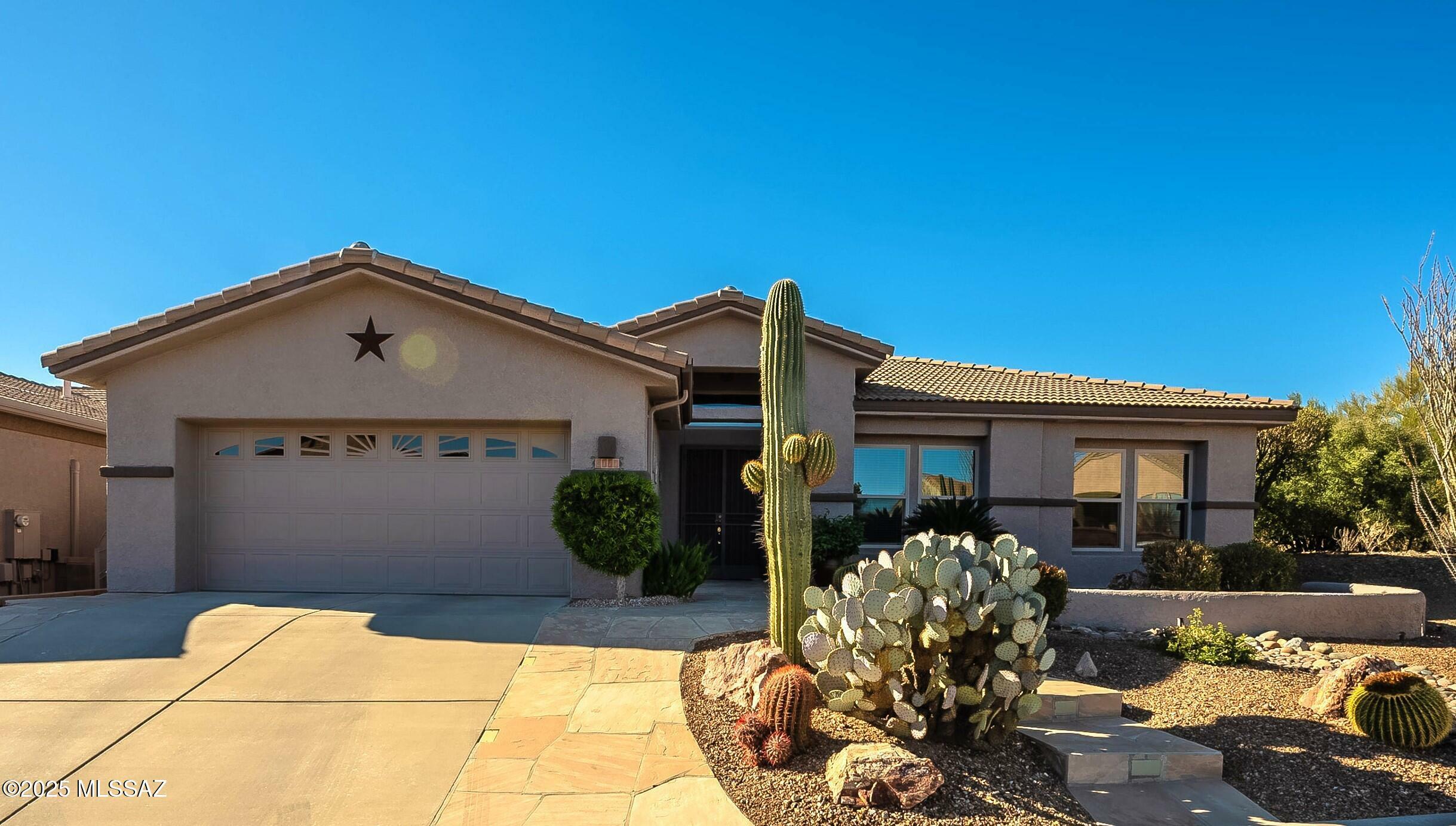 Property Photo:  2171 W Calle Guatamote  AZ 85622 