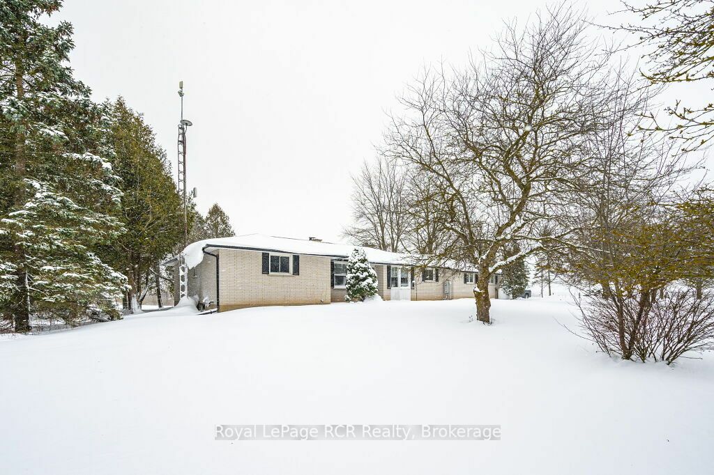 Property Photo:  7681 Highway 89 E  ON N0G 2L0 