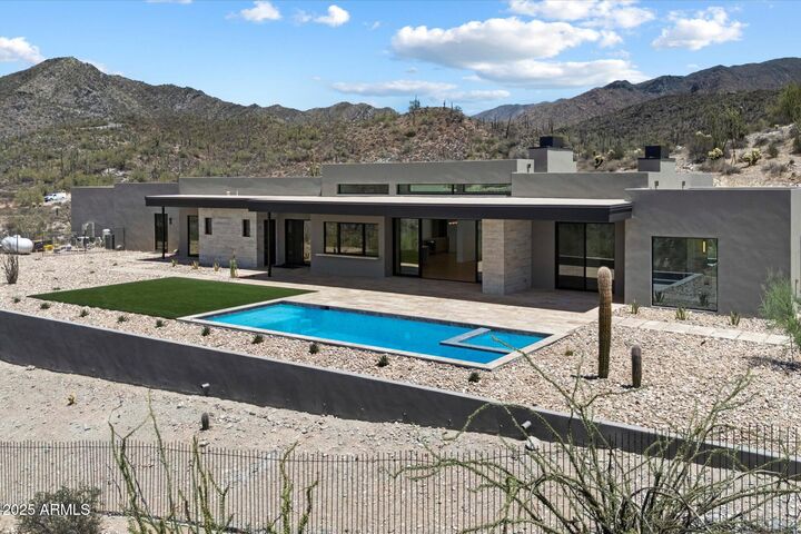 Property Photo: 42418 N Sierra Vista 1 Drive AZ 85331