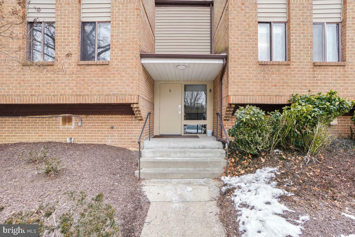 Property Photo:  8 Longstream Court 101  MD 21209 