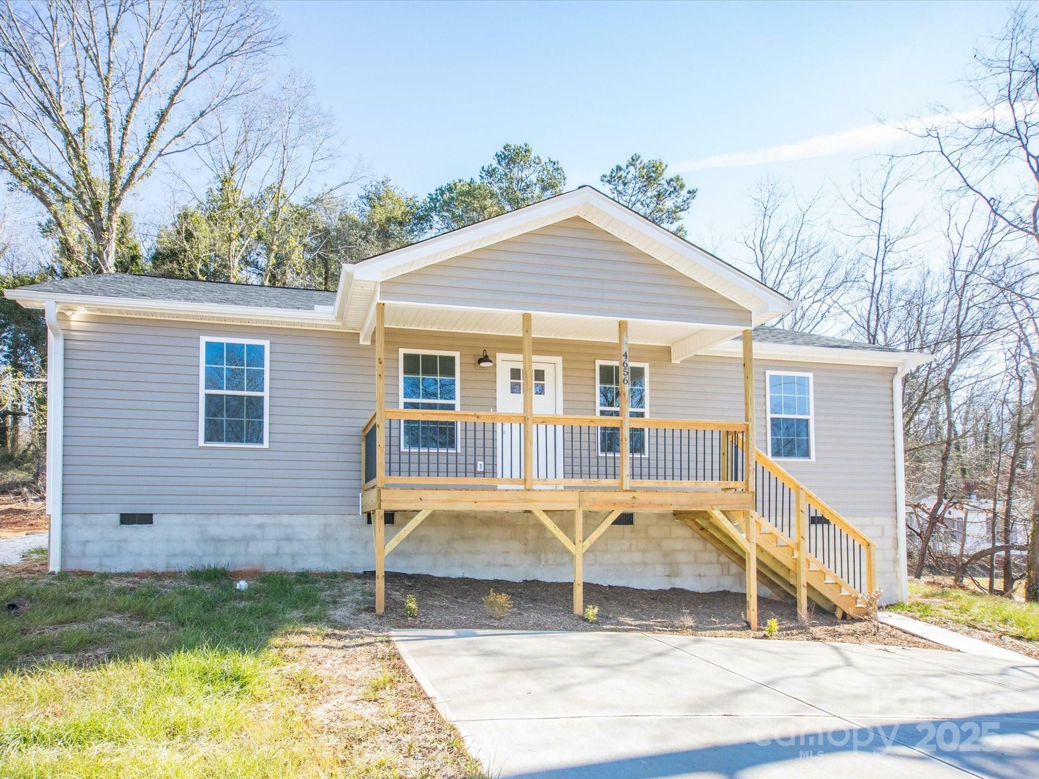 Property Photo:  4656 Old Catawba Road 4  NC 28609 