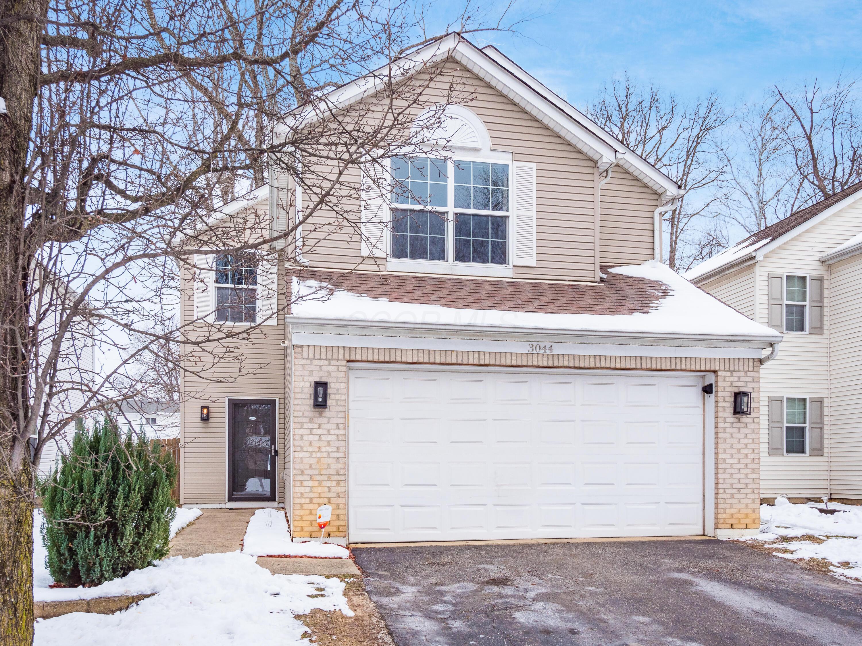Property Photo:  3044 Cumberland Woods Drive  OH 43219 