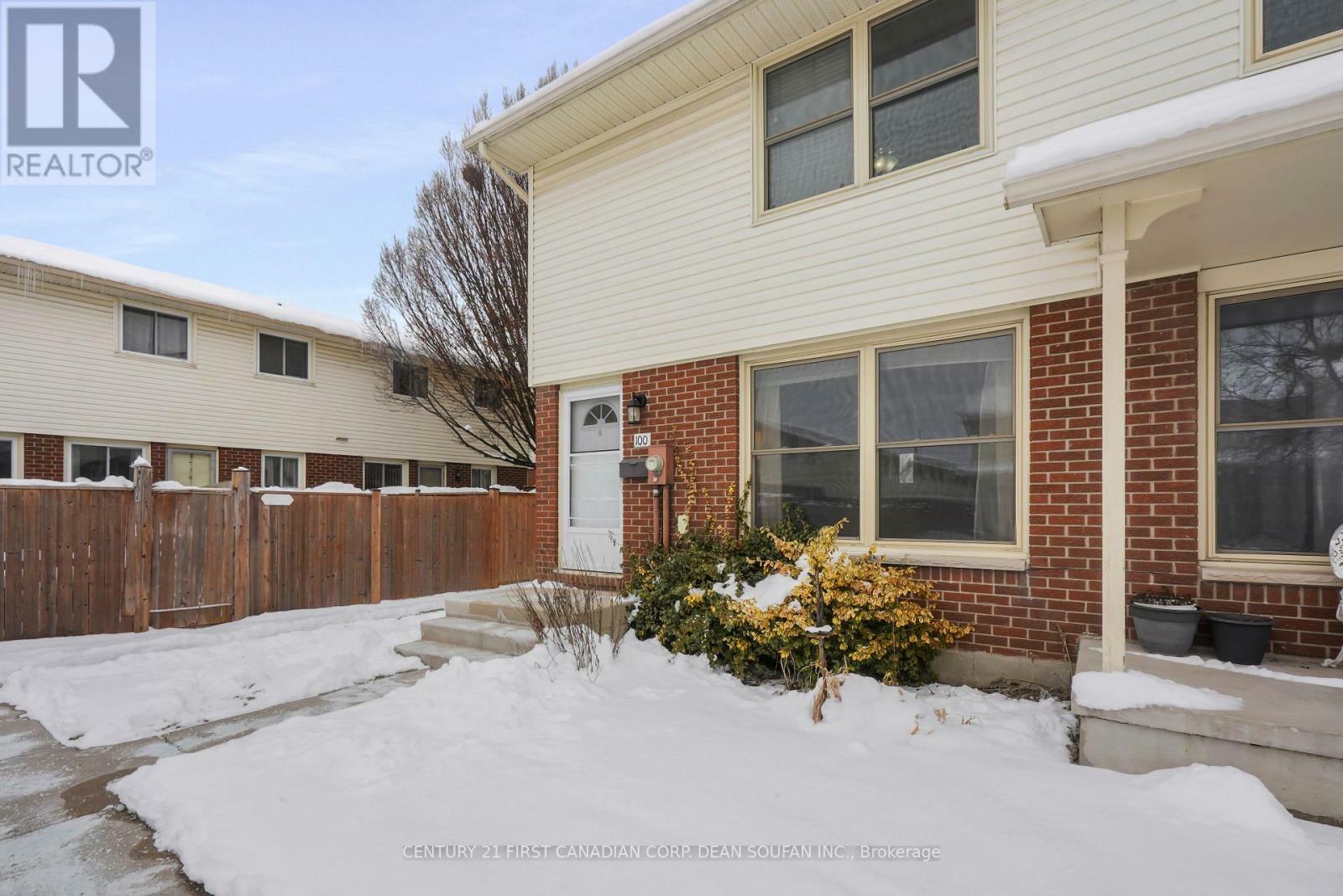 Property Photo:  51 Sholto Drive 100  ON N6E 2H9 