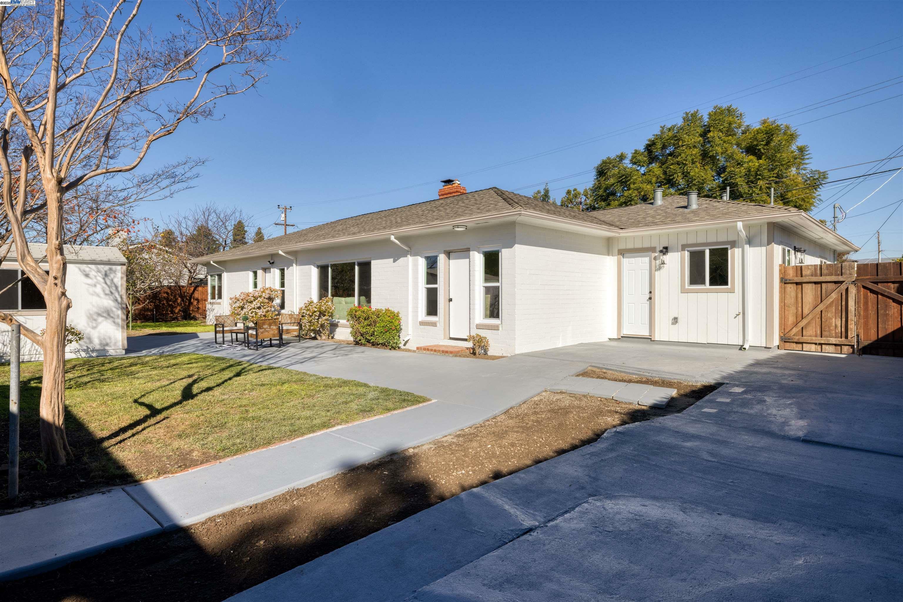 Property Photo:  37111 Elm St  CA 94536 