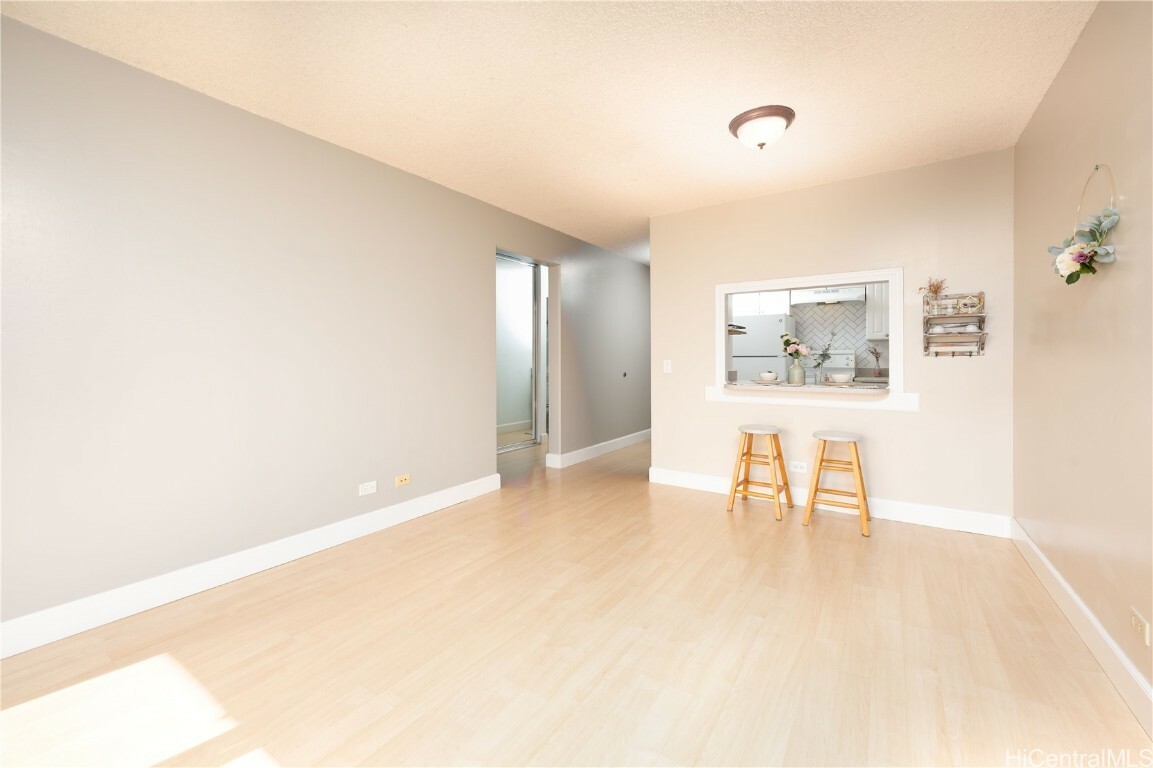 Property Photo:  796 Isenberg Street 9H  HI 96826 