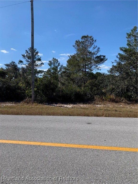 Property Photo:  16 Highlands Lake Drive  FL 33852 