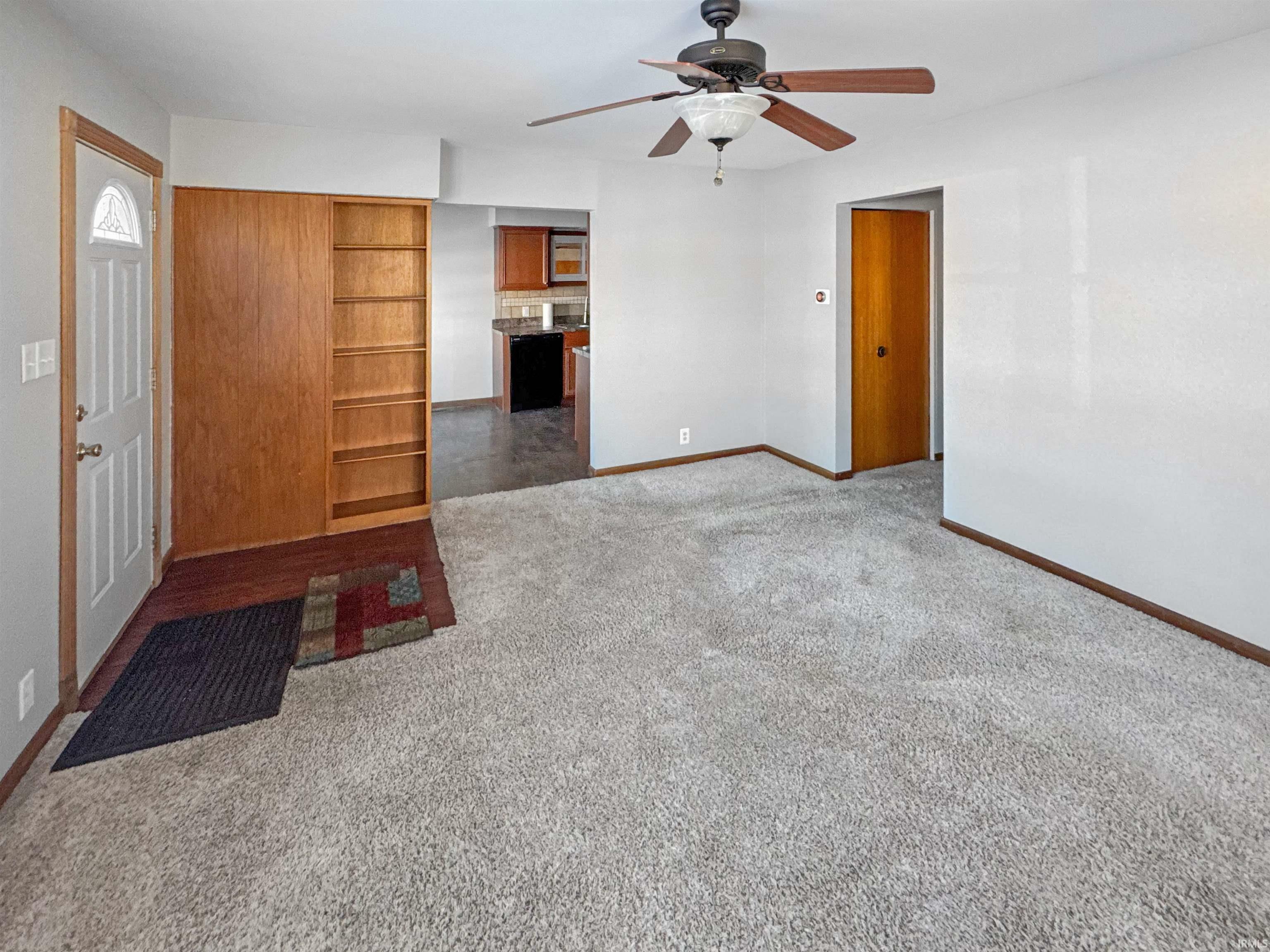 Property Photo:  2027 Mahrendale Avenue  IN 47714 