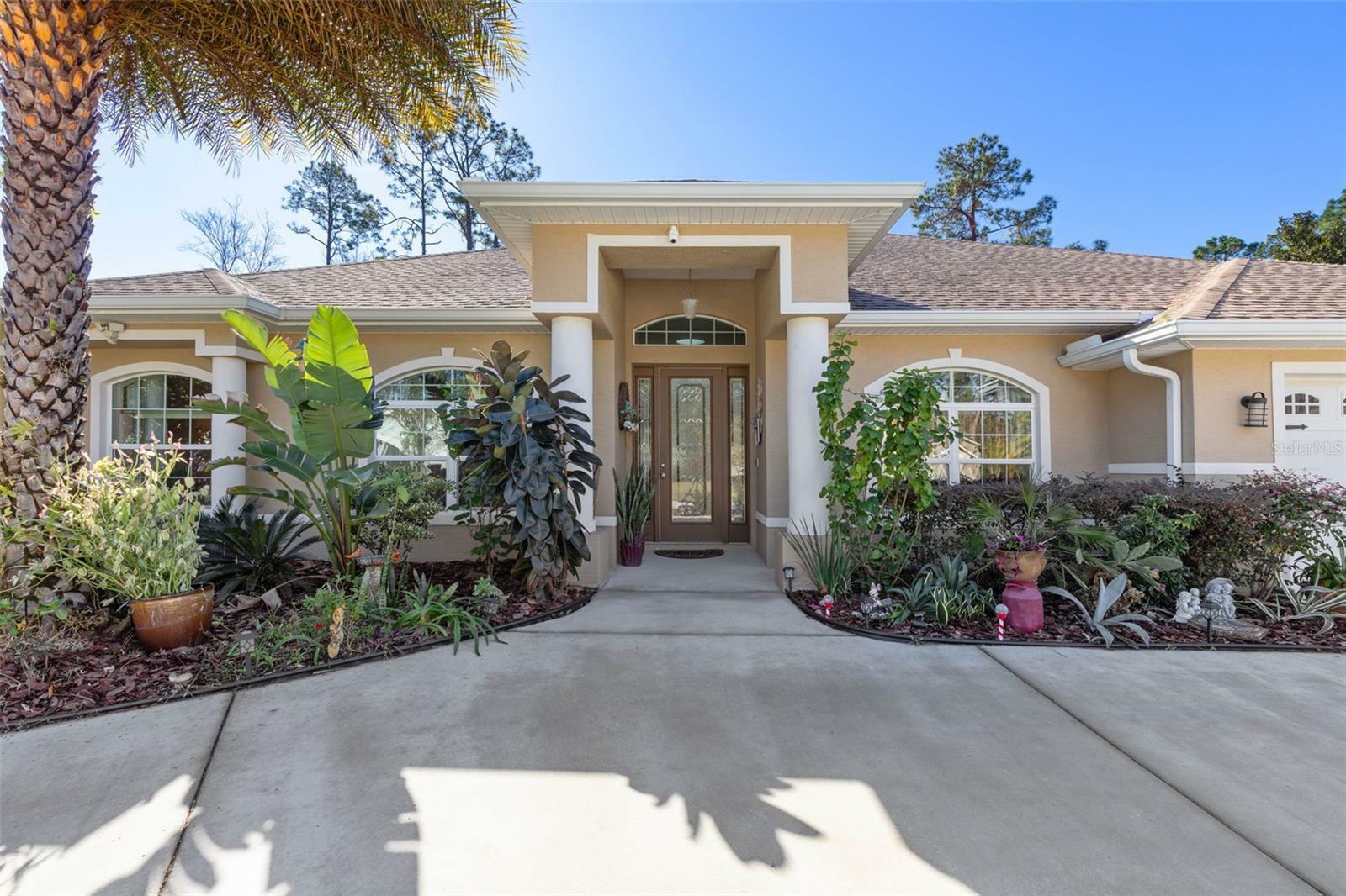 Property Photo:  27 Ethan Allen Drive  FL 32164 