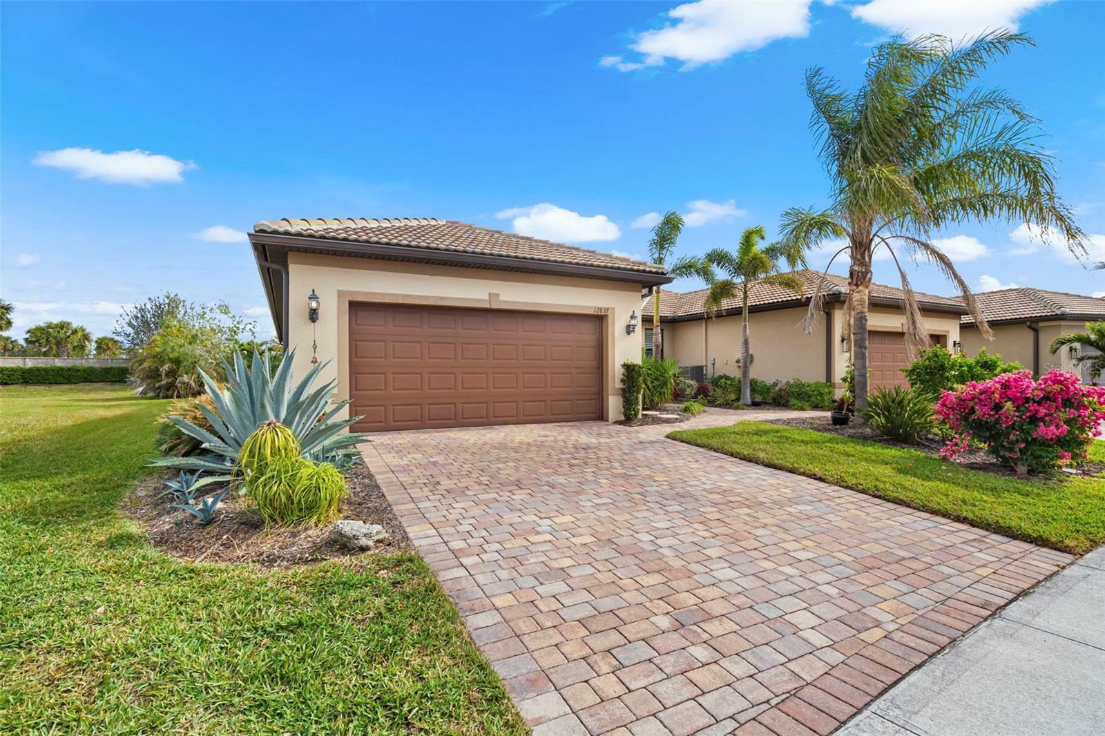 Property Photo: 12837 Oriago Street FL 34293