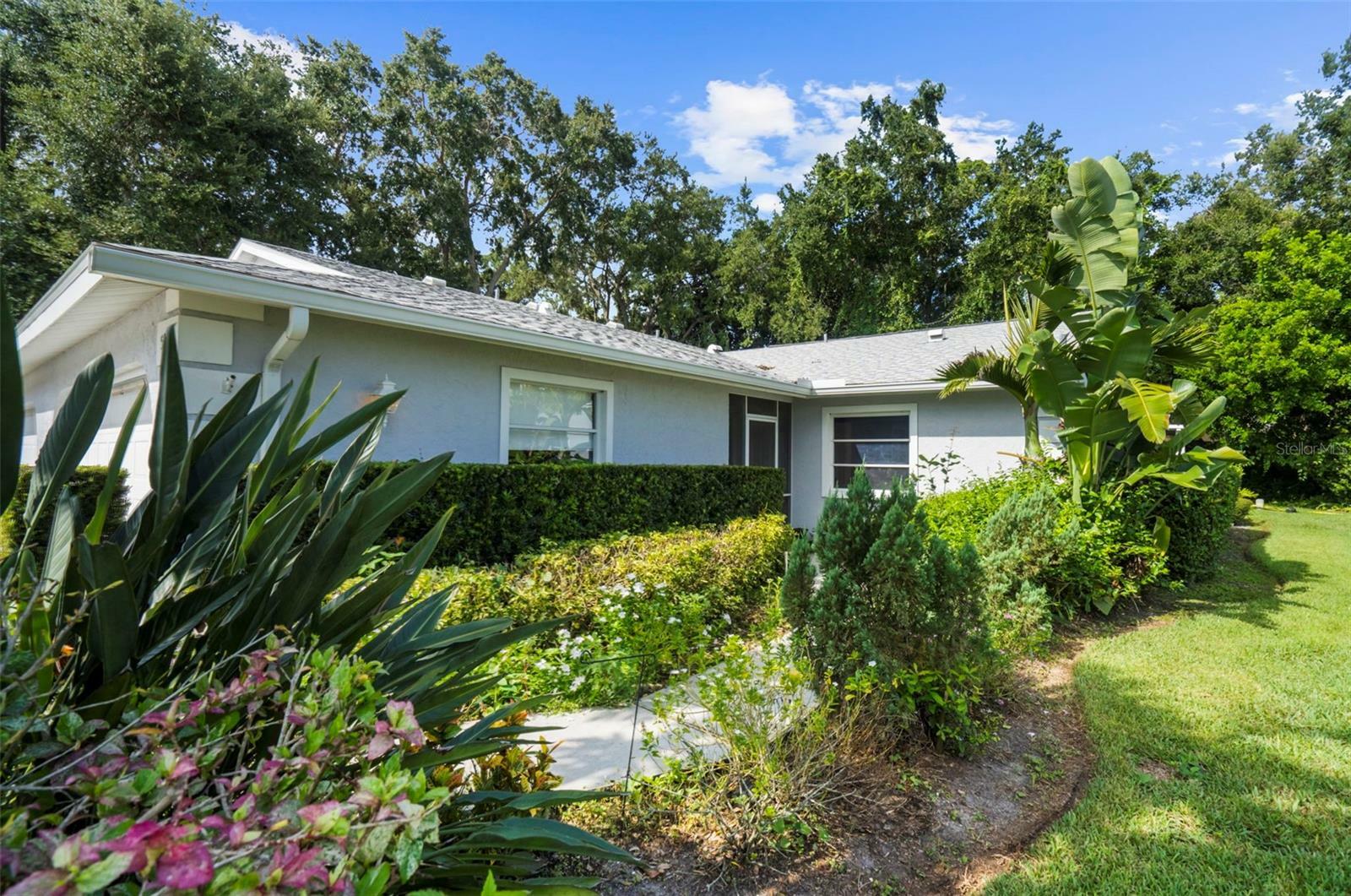Property Photo: 5916 Bonaventure Place FL 34243