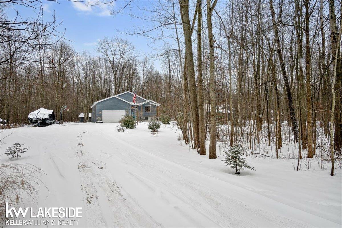 Property Photo:  8277 Morrow Road  MI 48001 