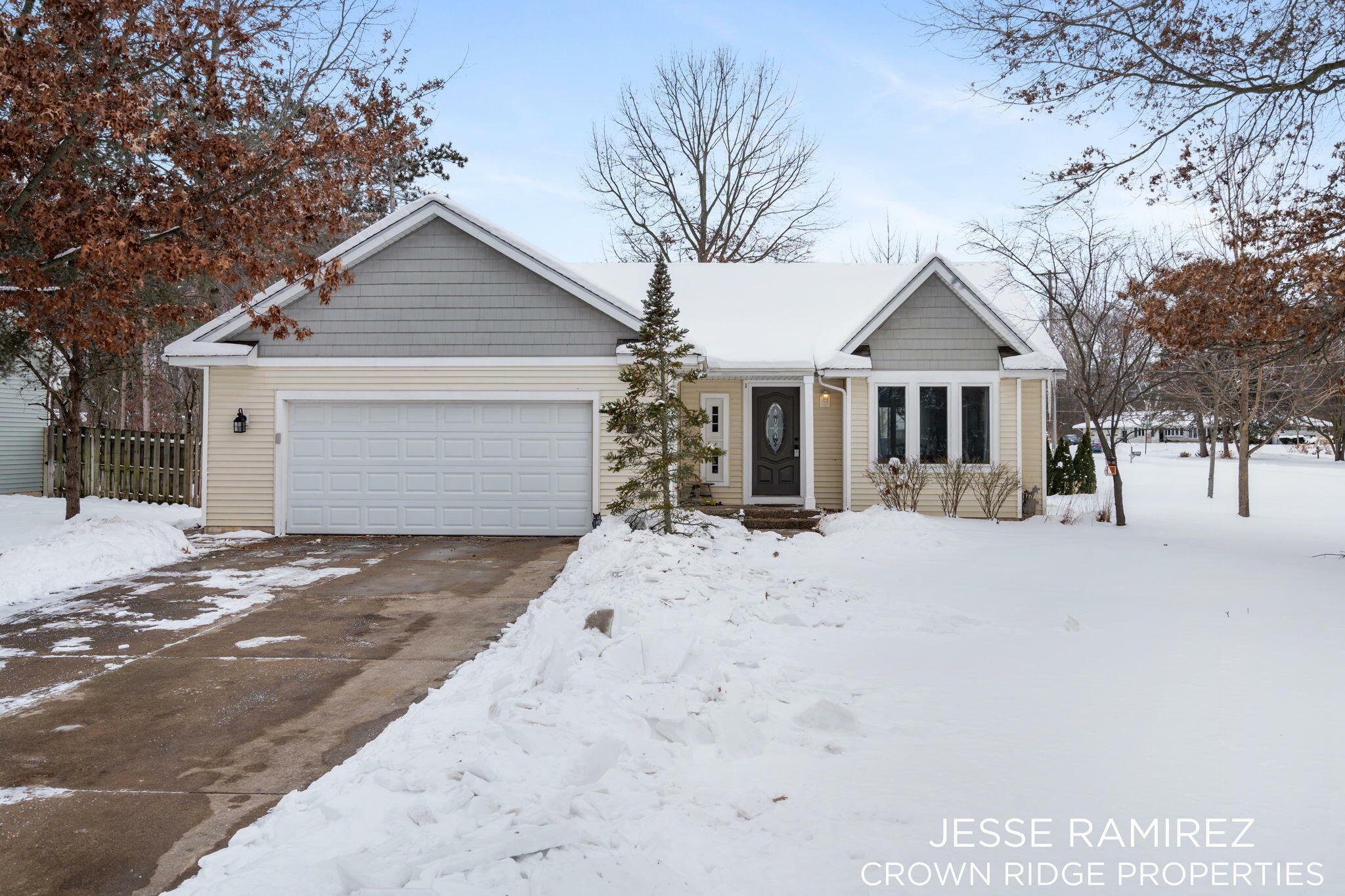 2697 142nd Avenue  Holland MI 49424 photo