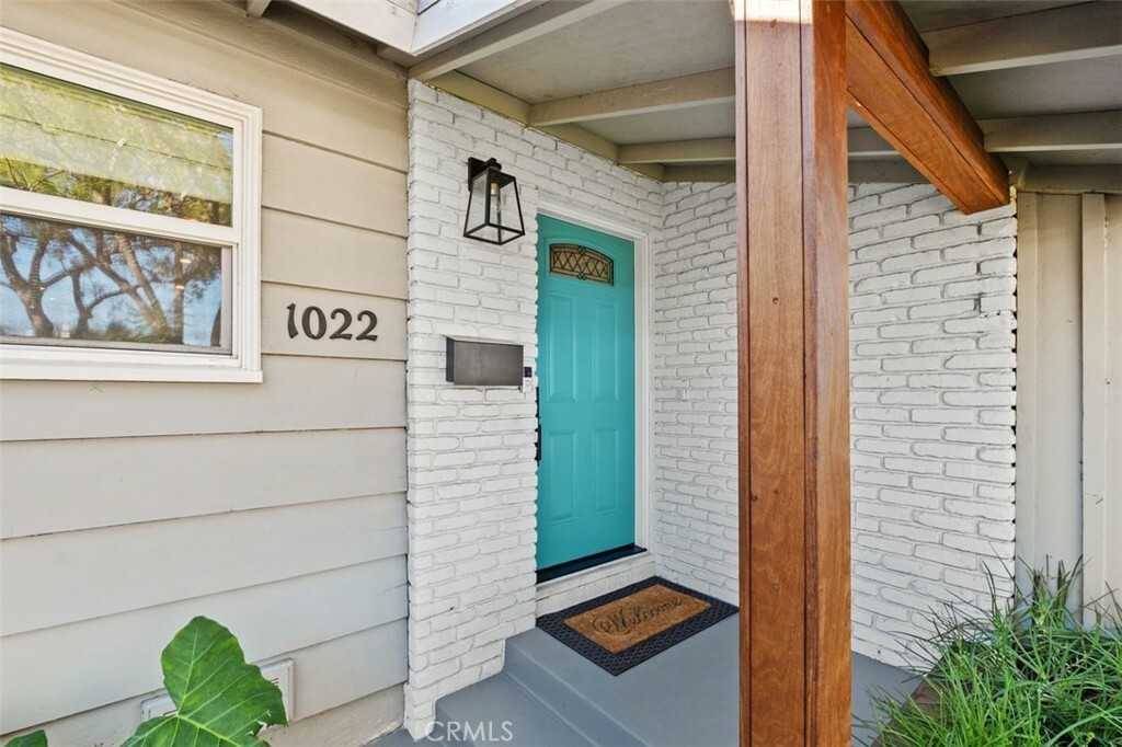 Property Photo:  1022 W 18th Street  CA 92706 