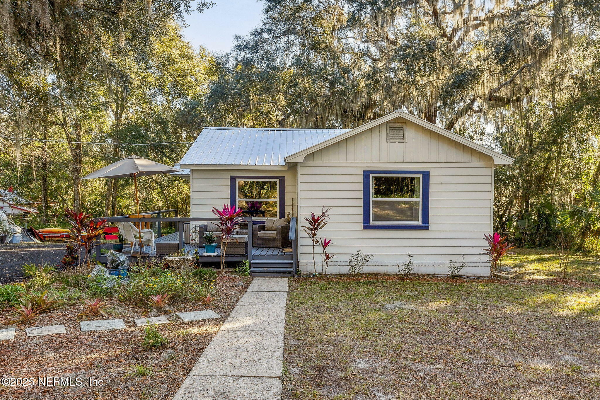 Property Photo:  911 S 13th Street  FL 32177 