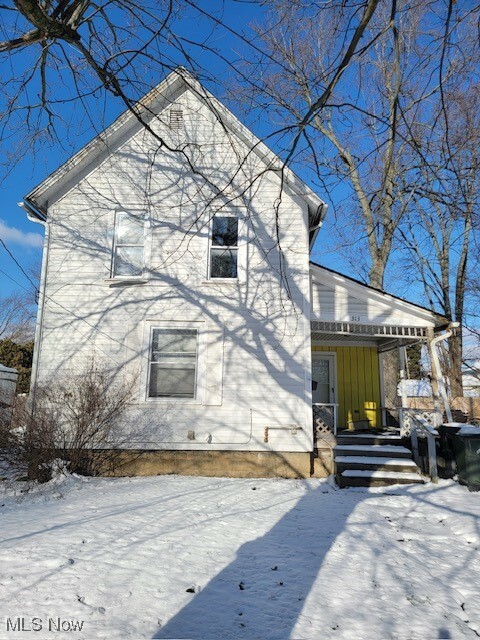 Property Photo:  313 10th Street  OH 44035 